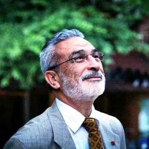 İsmet Özel